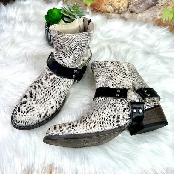 FREEBIRD Santiago Snake Leather Harness Boots, 7