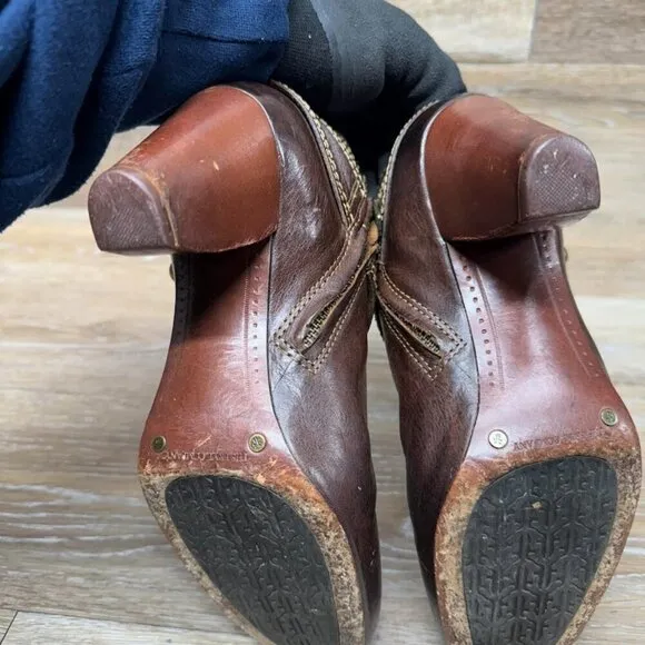 Frye Andie Brown leather Ankle Booties Women's Size 6.5