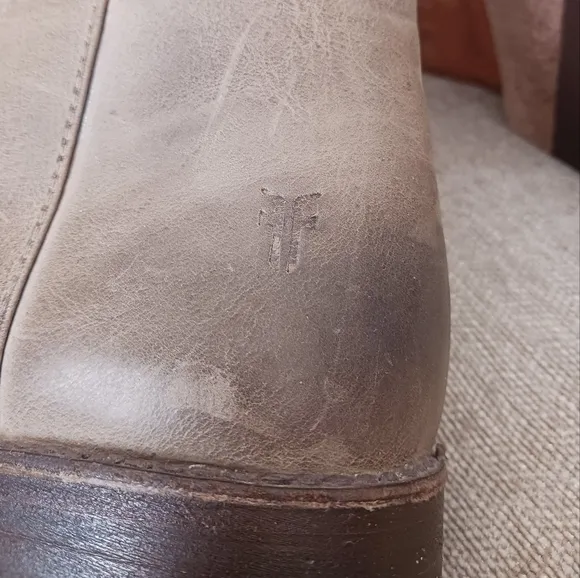 Frye Brown Taupe Leather Riding Boots