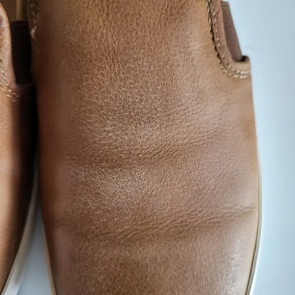 FRYE Dylan Slip-On Cognac Leather Women's Sneakers.