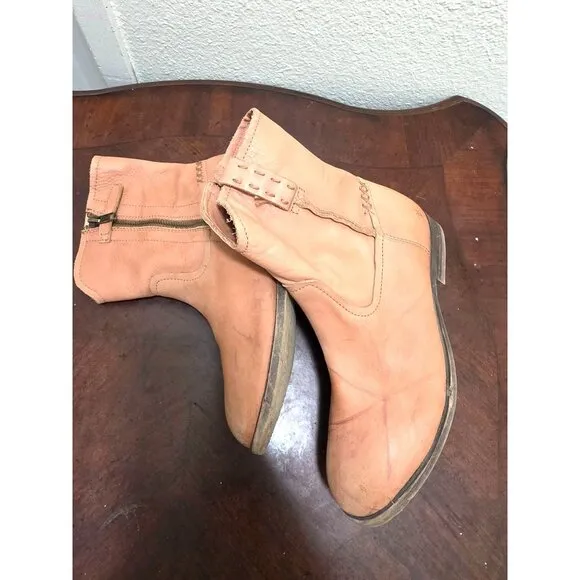 Frye Kids Tan Leather Ankle Boots With Side Zipper Closure &amp; Braided Detail Size