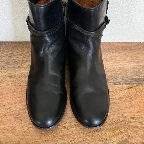 Frye MelissaShort Black Leather Boots Size 6