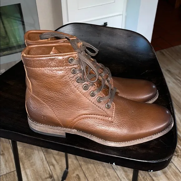 FRYE Tyler Lace Up Men’s Boots New Without Box Never Worn