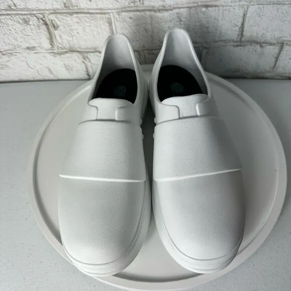 Gales Shoes Nursing Nurse Frontline Slip On Non Slip White NEW Unisex 8 / 10