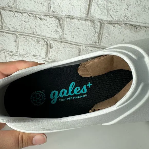 Gales Shoes Nursing Nurse Frontline Slip On Non Slip White NEW Unisex 8 / 10