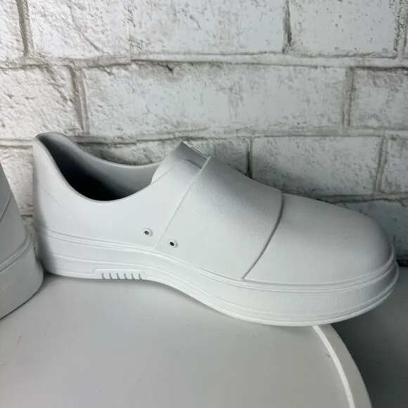 Gales Shoes Nursing Nurse Frontline Slip On Non Slip White NEW Unisex 8 / 10