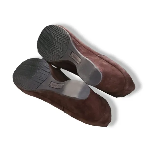 gentle souls Kenneth Cole Ridge Amaru Brown Suede Wedge Heels 9 Wedges