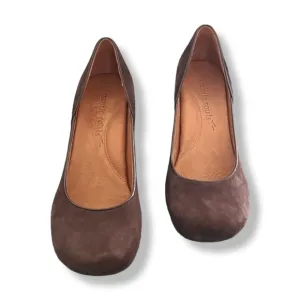 gentle souls Kenneth Cole Ridge Amaru Brown Suede Wedge Heels 9 Wedges