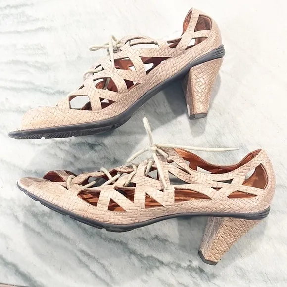 Gentle Souls Okey Dokey Lace Up Sandals Heels Gold Bronze Brown 9.5