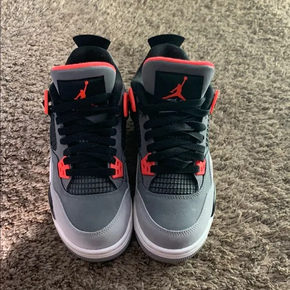 Girls Air Jordan 4 Retro Infrared Sneakers Size 5 Big Girls