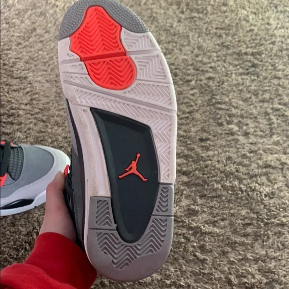 Girls Air Jordan 4 Retro Infrared Sneakers Size 5 Big Girls