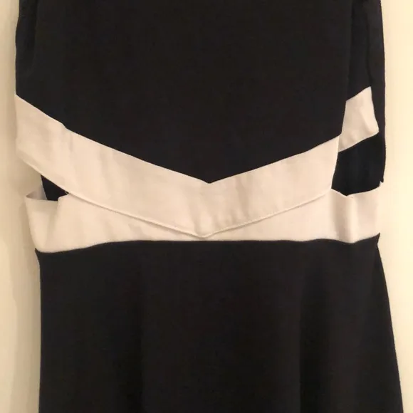 Girls black and white dress