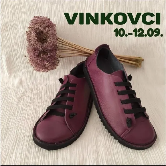 GITA Women's Purple Leather Ergonomic Slip On Sneakers Size 40 Elastic Strings