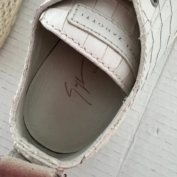 Giuseppe Zanotti White Croc-Embossed Sneakers 37.5
