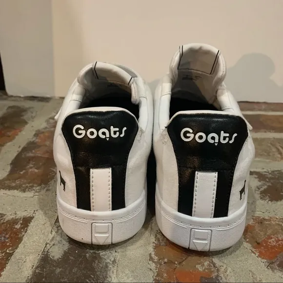 Goats Shoes Men’s Sneakers Size 10 White hook and loop Closure