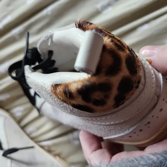 Golden Goose MID/STAR White Sneakers