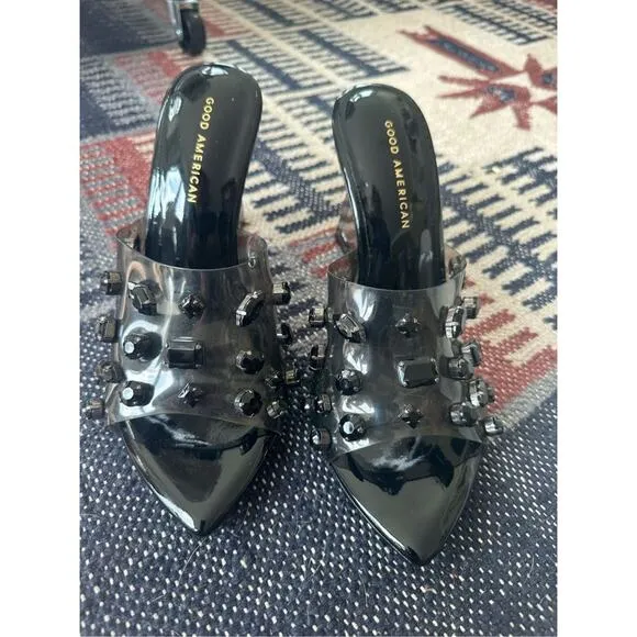 Good American Diamonds Forever Wedge in Lightsmoke001, Size 9.5