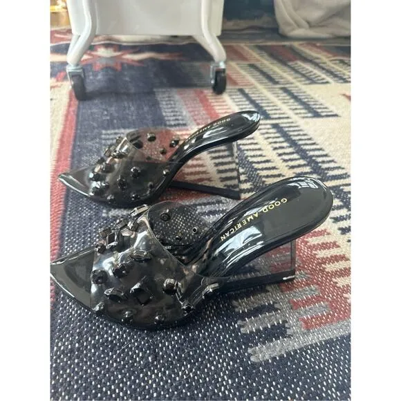 Good American Diamonds Forever Wedge in Lightsmoke001, Size 9.5