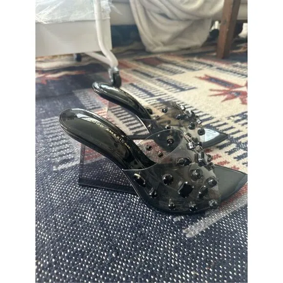Good American Diamonds Forever Wedge in Lightsmoke001, Size 9.5