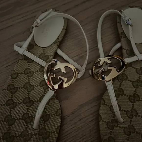 Gucci leather sandals