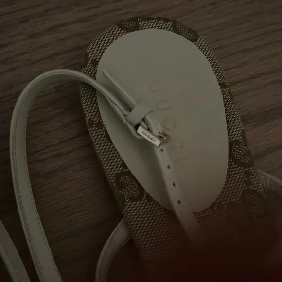 Gucci leather sandals