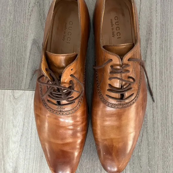 Gucci shoes for a Gucci lover