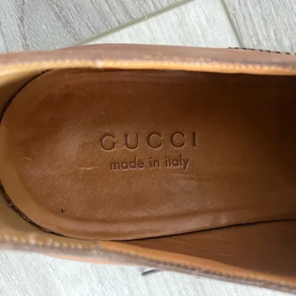 Gucci shoes for a Gucci lover