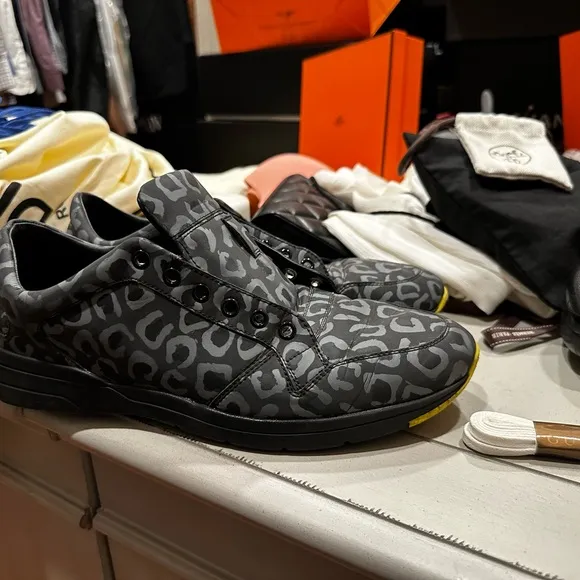 Gucci Sneakers - RARE Like New