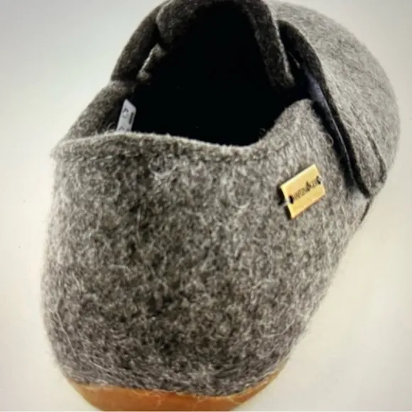 halflinger wool shoes/slippers size 42 nwt