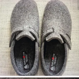 halflinger wool shoes/slippers size 42 nwt