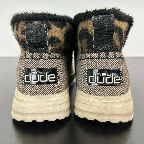 Hey Dude Denny Beige Leopard Animal Print Fur Ankle Bootie 6 Lightweight Comfy