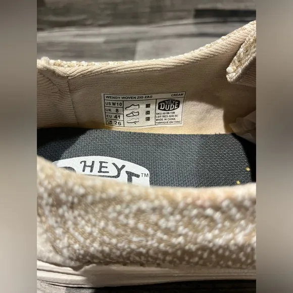 Hey Dude Women Size10 Wendy Woven ZigZap Beige/White Slip On Loafer Sneakers NWT