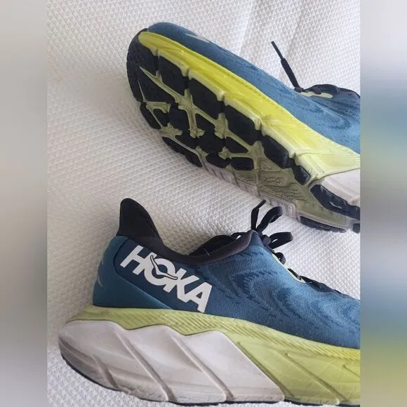 Hoka One One Arahi 6 sneakers athletic running shoes
