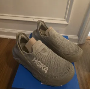 Hoka Restore TC Dune Slip On
