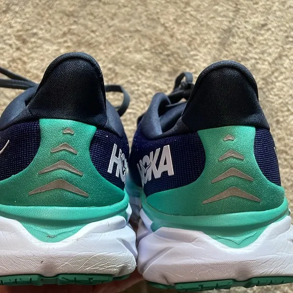 Hoka Women Running Shoes outer space bellwether blue w/teal Clifton 8 Sz 9.5