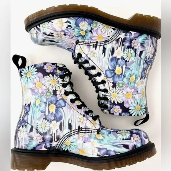 🎉HP🎉NWOT Dr Marten Pascal Purple Slime Drip Floral Boots