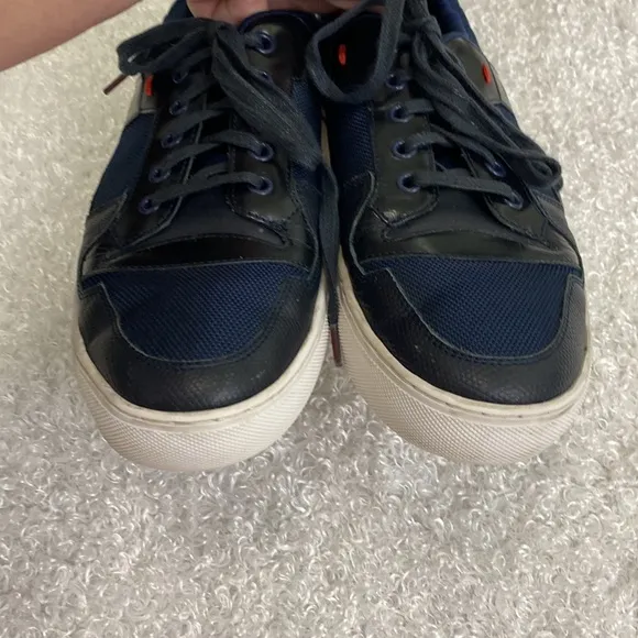 Hugo Boss Mens Size 10 Blue and Black Casual Sneakers