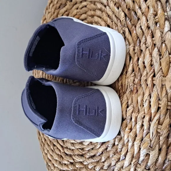 HUK Mens Classic Brewster Navy‎ Slip On Loafer Sneakers White Soles Size 7