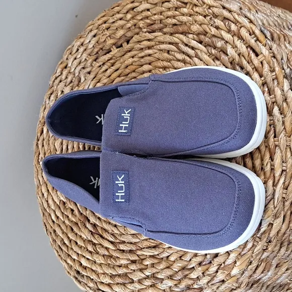 HUK Mens Classic Brewster Navy‎ Slip On Loafer Sneakers White Soles Size 7