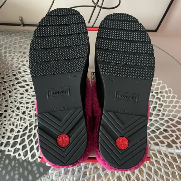 Hunter Black Play Shoes with Sherpa Faux Shearling Pink Lining Size 7 New in Box