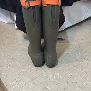 Hunter Women's Winter &amp; Rain Boots - Olive and Orange