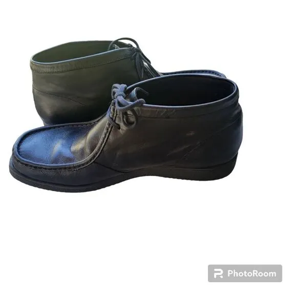 Hush Puppies Men's Bridgeport Black Leather  Chukka Boots. Size 12.