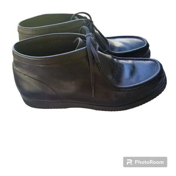 Hush Puppies Men's Bridgeport Black Leather  Chukka Boots. Size 12.