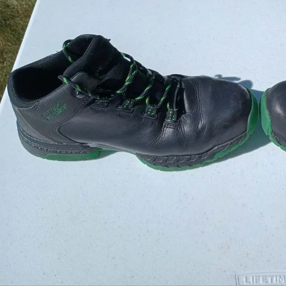 Hytest Safety Footwear, Xergy Footrests* Steel Toe Shoes, Mn's 10.5, Nearly NEW