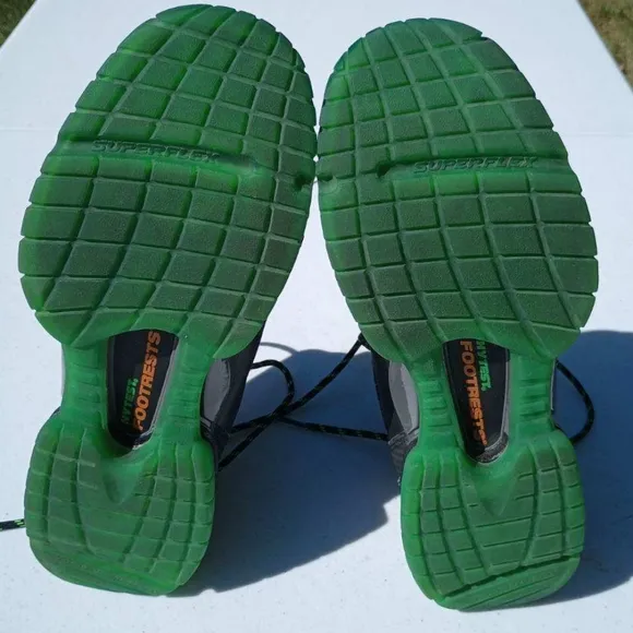 Hytest Safety Footwear, Xergy Footrests* Steel Toe Shoes, Mn's 10.5, Nearly NEW