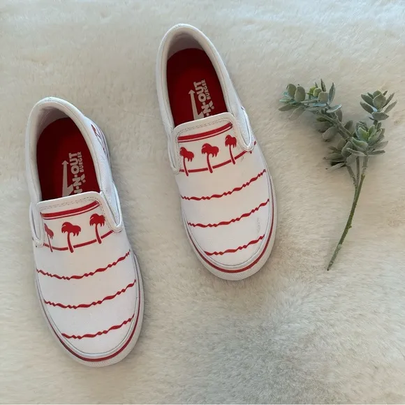 In-N-Out | NWOT - Drink Cup Sneakers - Size 4 (Youth)