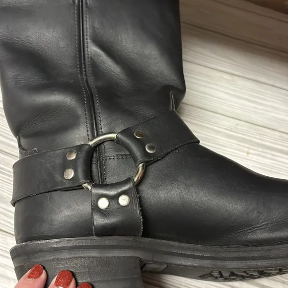 Indian Motorcycles Black Leather Harness Boots Slip On Vibram Soles Men’s 8.5