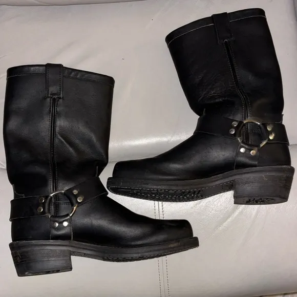 Indian Motorcycles Black Leather Harness Boots Slip On Vibram Soles Men’s 8.5