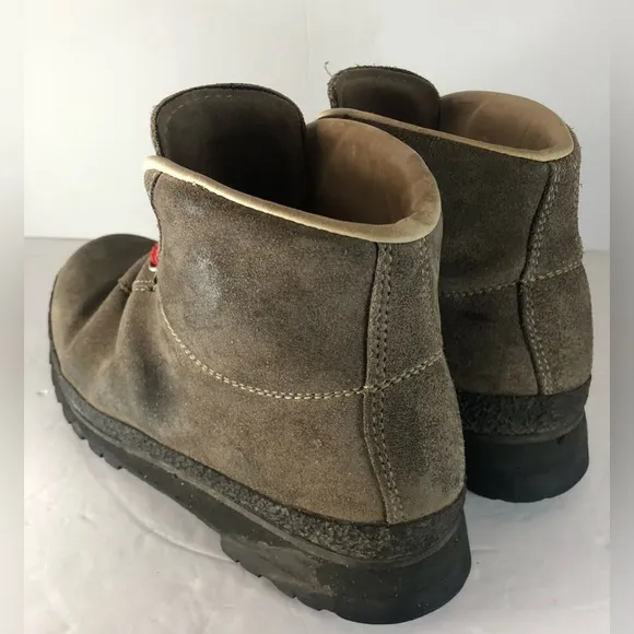 Itailian Brown Leather Hiking Boots, Red Laces. Size 10 Vibratom. Some Stains.