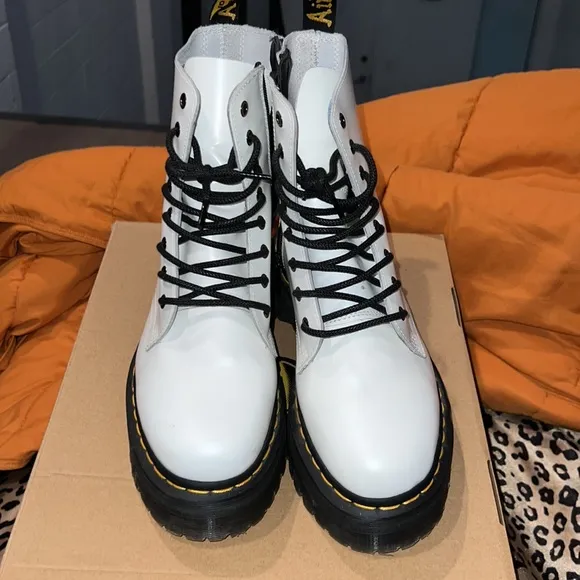 JADON SMOOTH LEATHER PLATFORM BOOTS